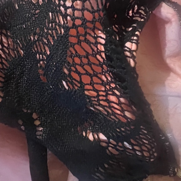 NWT Victorias Secret Very Sexy Crochet Bikini 34dd/S bottom - Picture 3 of 3